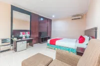 OYO 94759 Hotel Taman Cibinong