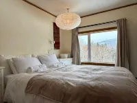 Rusutsu Tsuru 1 with Fireplace near Ski Resort