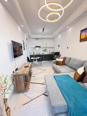 Cozy Kilimani 1 BR | Heated Pool | GYM |Fast Wi-Fi - พร้อมระเบียง