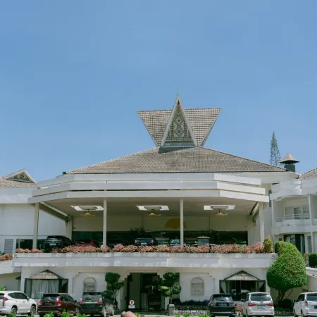 Grand Mutiara Hotel Berastagi
