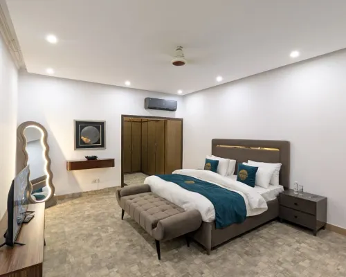 The Continental Pakistan - Gulberg Hotels near Packages Mall