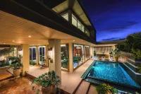 Sarana Pool Villas - Pools