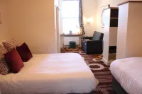 Kildare House Hotel 아드레이 록, 더 리버 배로우, 애디 주변 호텔