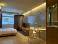 Whisper Inn