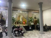 KLY HOTEL Отели рядом с достопримечательностью «An Dinh Palace»