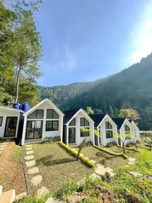 Ulya Kabin Tawangmangu Private Pool Air Hangat -  Holiday Villas