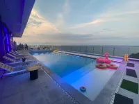 Surf Resort JukDo Alive - Pool