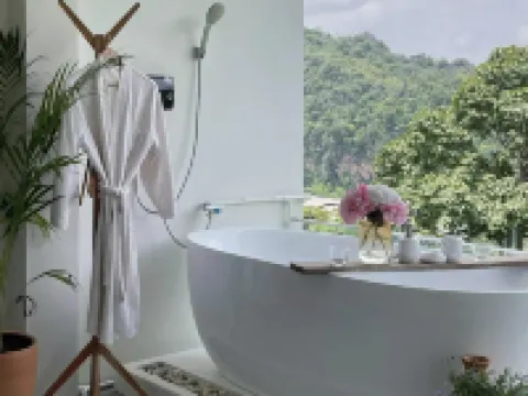 LAYO HOMESTAY Hotels near Mu Ban Phamee