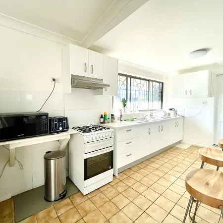 Mascot Private Rooms Near Sydney Airport & CBD