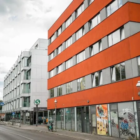 Apartmenthaus Berlin Neukölln Отели рядом с достопримечательностью «Станция метро "Германштрассе"»