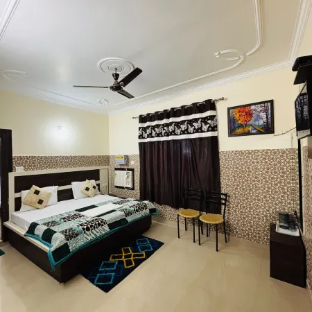 Hotel Paradise Inn Отели в г. Катра