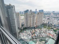 Landmark 81 Area - K's Luxury Residence - Elegant Panorama Hotels near كوان بِن تان