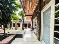 Hotel Srikandi Semarang RedPartner Hotels in Candisari