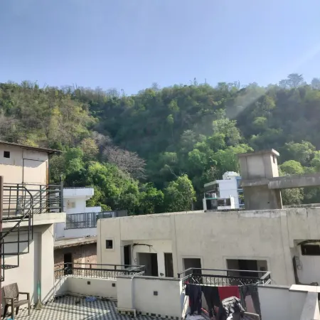 Cabana Suites