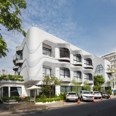 Thadatra INN Hotel berhampiran Pasar Orang Rusia