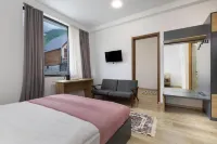 3100 Boutique Hotel Kazbegi - balcón