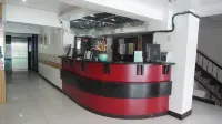 RedDoorz at Cosmo Hotel P Campa Manila - Wifi