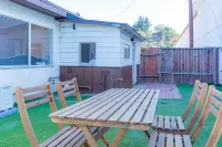 Chic Historic Route 66 Home - Ideal for Relaxation