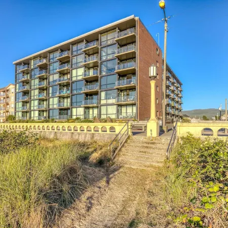 Sand & Sea Apartments