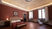 Delcorto Suites