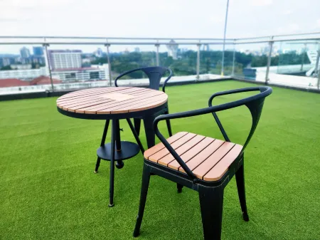 Kozi Square Connecting Room Free Wi-fi & Carpark Отели рядом с достопримечательностью «Square Tower»