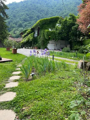 La Cascina di Bea Hotel in zona Bar delle Piscine di Alzano Lombardo