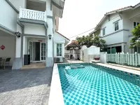 Warisa Garden Pool Villa Hotels in Na Jomtien