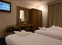 Durrat Al Jewar Hotel