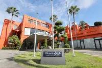 HOTEL sunresort shirahama Hotels near 堅田漁業協同組合