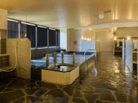 APA Hotel Shinjuku-Kabukicho Tower Hotel di Tokyo