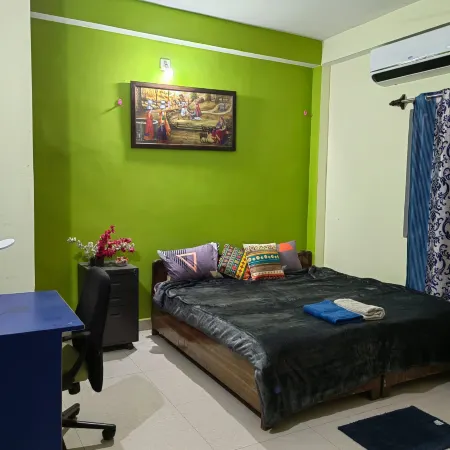 Eshan Yoga- Studio Apartment