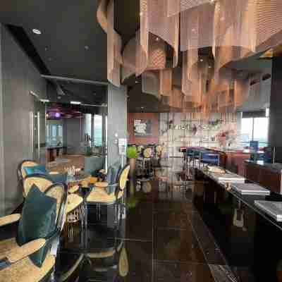 Edge Pattaya Downtown 2 Bedroom Suite, bustling streets, huge infinity pool Dining/Meeting Rooms