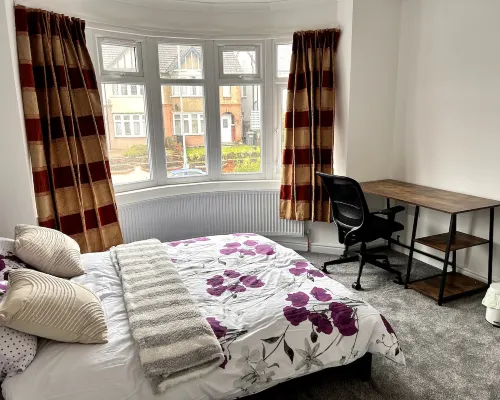 10min to University, Airport dart & train station Hotéis em Luton