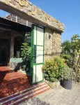 Your Home Villa - Near Sea - Airport. 五行山周辺のホテル