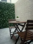 Cozy 1-bedroom apartment with terrace in Dakar - Bãi đậu xe