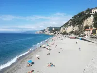 Blue Horizon Sea View Garden Finale Ligure -  Ferienwohnungen