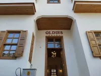 Oldies Hotel Hotels near Roman Harbour