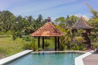 Billys Ayodya Villa Hotels near Bayan Ancient Tree