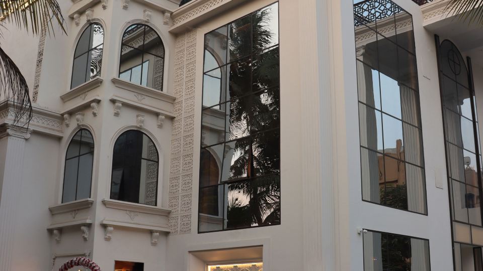 The Long D Hotel Surat Airport Rd