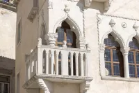 Venetian house