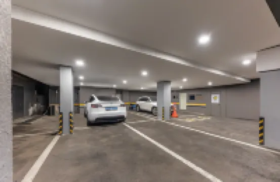 熱爾洛九里酒店