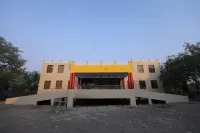 VL Patil Stays and Banquets Hotels near Mahaveer Nagar Garden