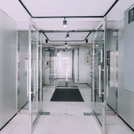Minimalist Loft 6: Namba Cosy Studio & 24/7 Gym Access 3
