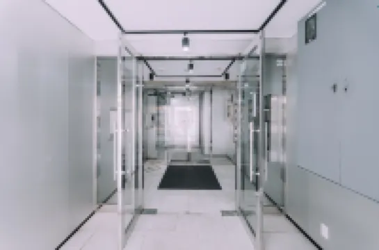 Minimalist Loft 6: Namba Cosy Studio & 24/7 Gym Access 3