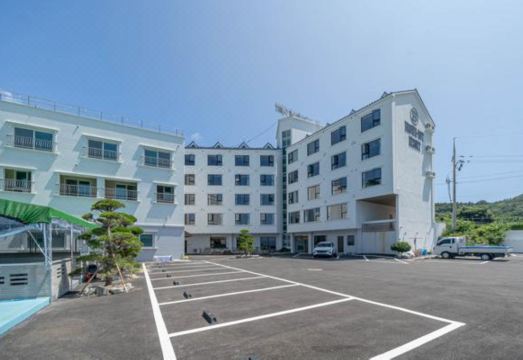 브라운도트 거제근포항점