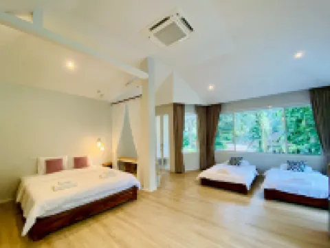 อาบป่า โฮม แอนด์ คาเฟ่ ณ แม่ออน โรงแรมในอำเภอ แม่ออน