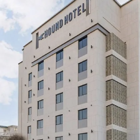 Hound Hotel songtan Отели рядом с достопримечательностью «Авиа База Осен»