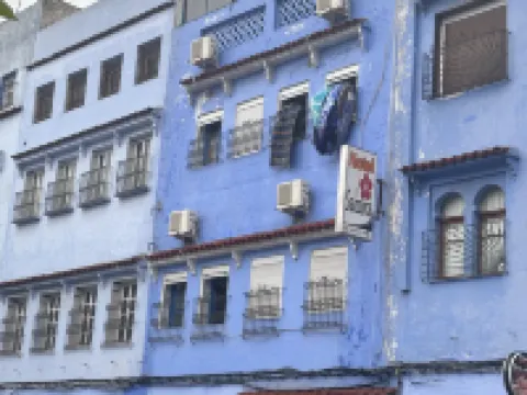 Sakura hotel シェフシャウエンのホテル