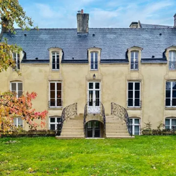 Historic 3BR Home • Bayeux Center