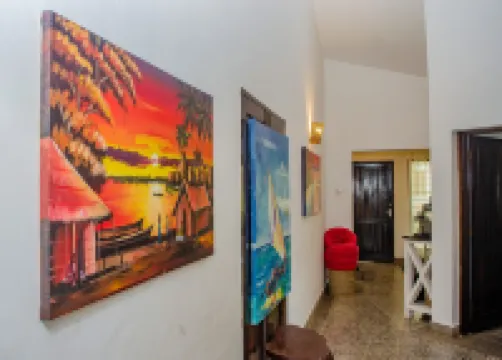 Diani Reef Beach Hive 1 - 350m to the beach